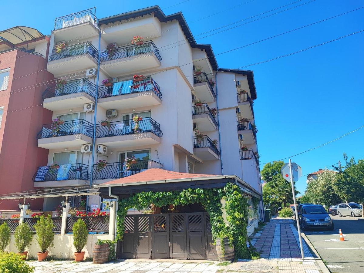 Kovachevi House Hotel Primorsko Exterior photo